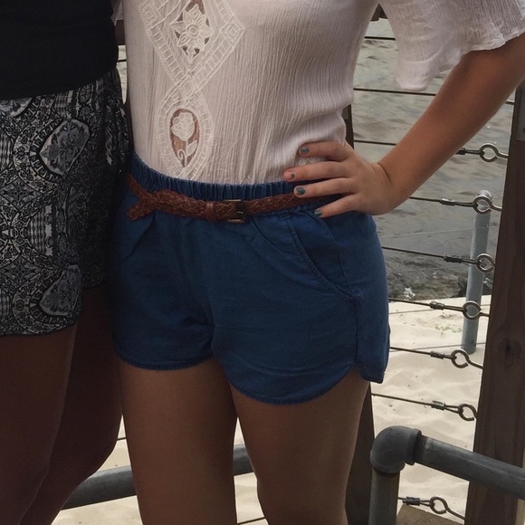 Madewell Chambray Cotton-Linen Pull On Shorts - Picture 4 of 4